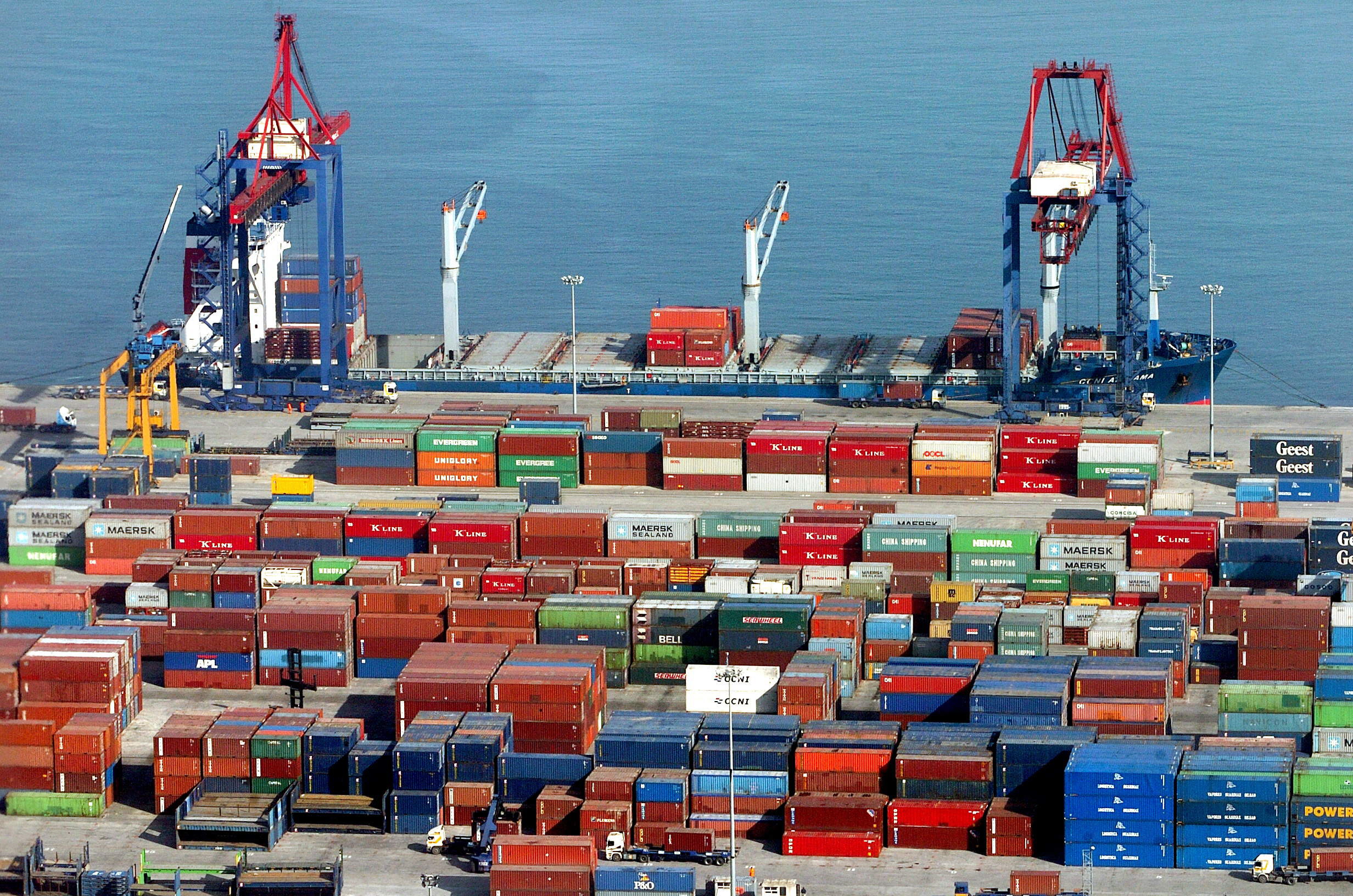 Las exportaciones disminuyen un 17,2% hasta mayo