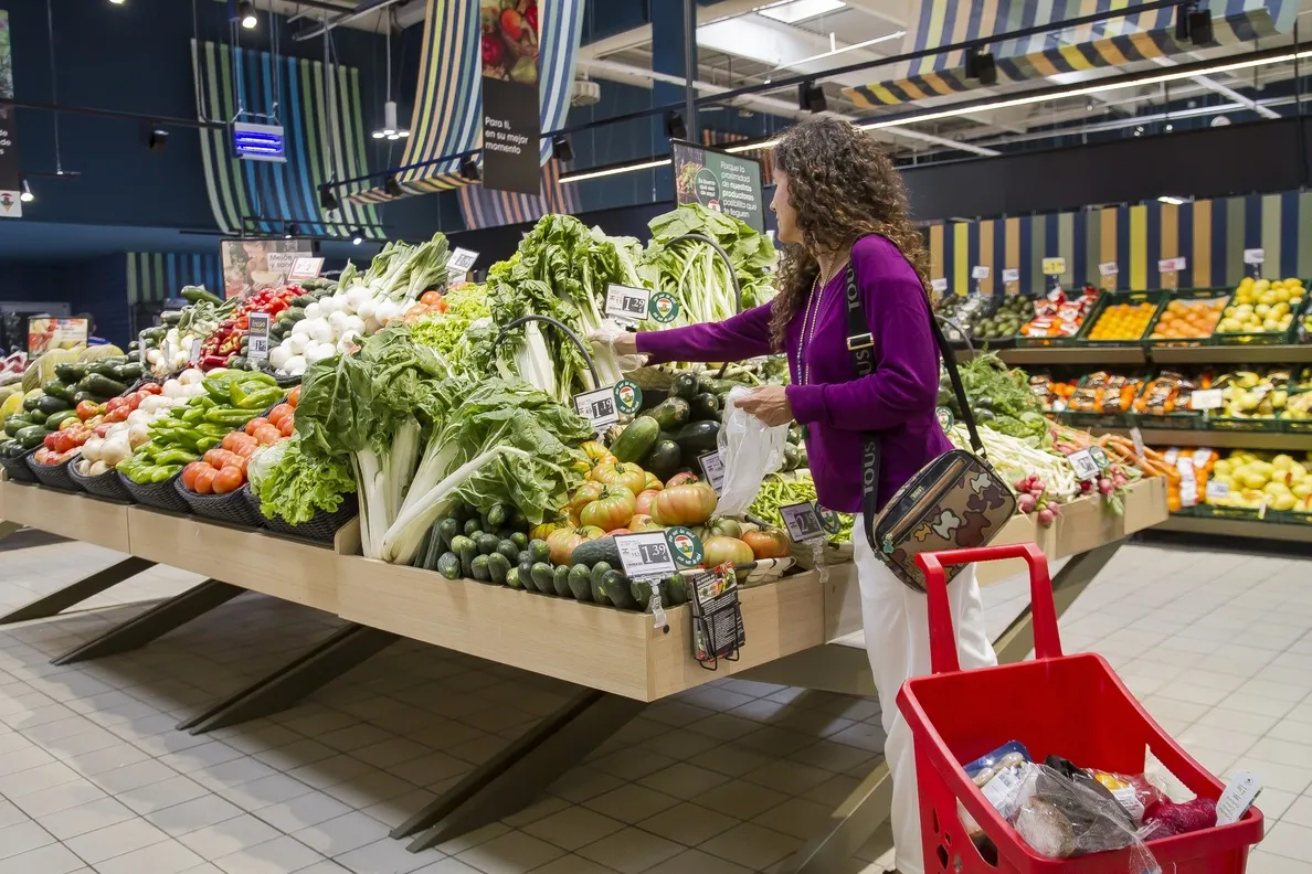 El aumento de las ventas en el mes de junio no refleja la realidad del comercio minorista, según la CEC