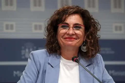 Hacienda pone en marcha un mecanismo extraordinario para el pago a proveedores de ayuntamientos en 2022