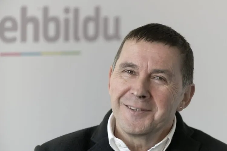 Otegui pide perdón y reconoce el dolor de las víctimas de ETA: “Nunca debió haberse producido”