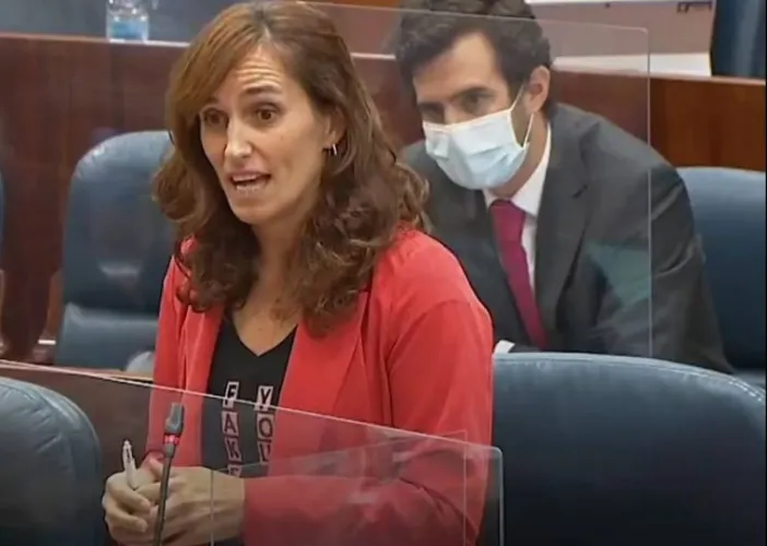 Mónica García advierte a Ayuso de que hará una oposición férrea: «Comienza la cuenta atrás para intercambiar sitios»