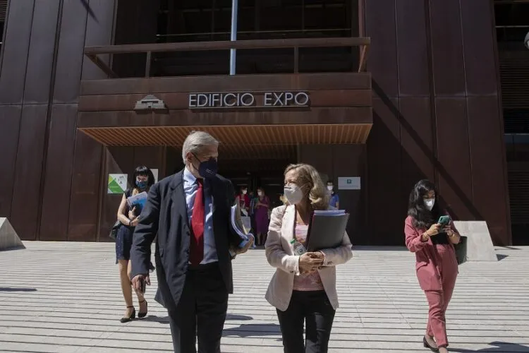 El comisario europeo para Presupuesto y Administración «España está en el buen camino para impulsar la recuperación y la resiliencia»
