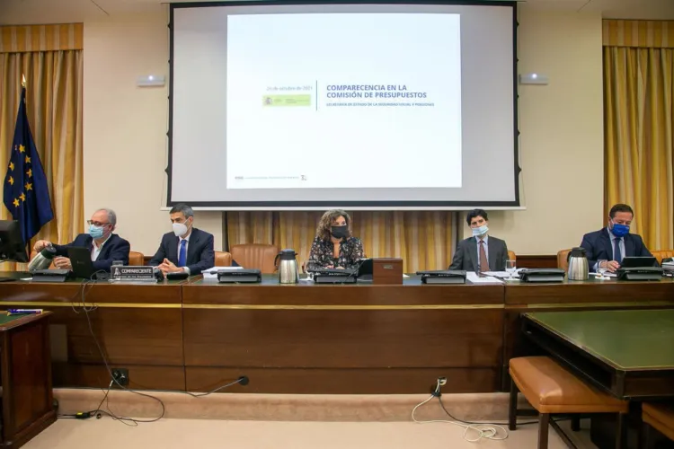 Arroyo: «Los Presupuestos fortalecen la acción protectora de la Seguridad Social y el gasto destinado a las familias crece un 4,4%»