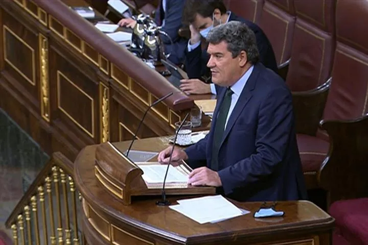 El Gobierno aprueba la revalorización de 11,5 millones de pensiones para 2022