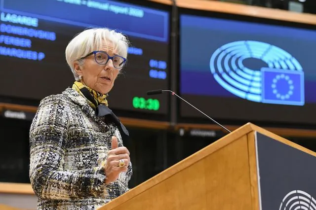 Brecha del IVA: aunque sigue reduciéndose, los países de la UE perdieron 134 000 millones de euros en ingresos procedentes del IVA en 2019