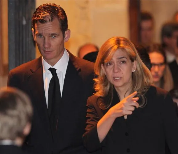 La Infanta Cristina e Iñaki Urdangarin comunican la decisión de «interrumpir su relación matrimonial»