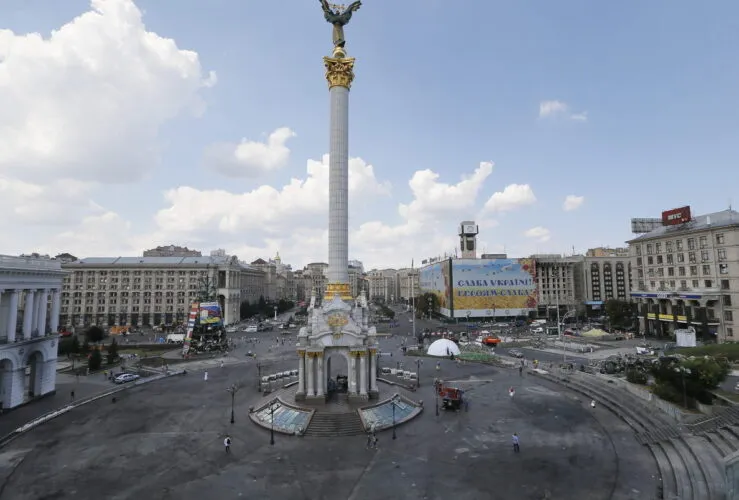 Reino Unido y EEUU evacúan a su personal diplomático en Kiev ante el riesgo de una invasión rusa