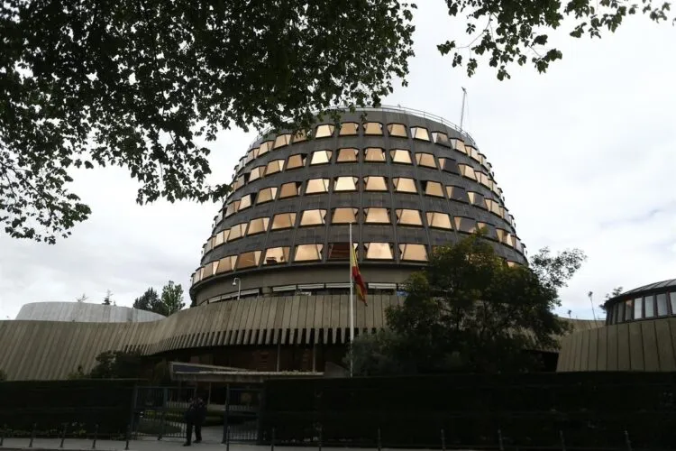 El Gobierno aprueba una reforma para desbloquear la renovación del TC