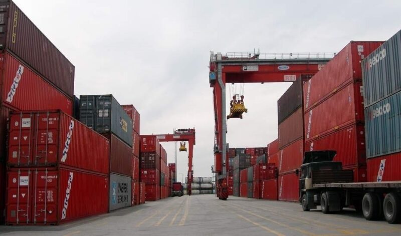 El comercio exterior español alcanza cifras récord: «Siguen creciendo las exportaciones e importaciones a buen ritmo»