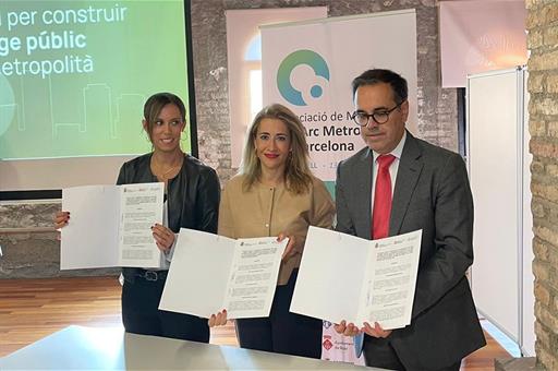 El Gobierno y el Govern firman el protocolo para la construcción de 1500 viviendas de alquiler social en municipios metropolitanos de Barcelona