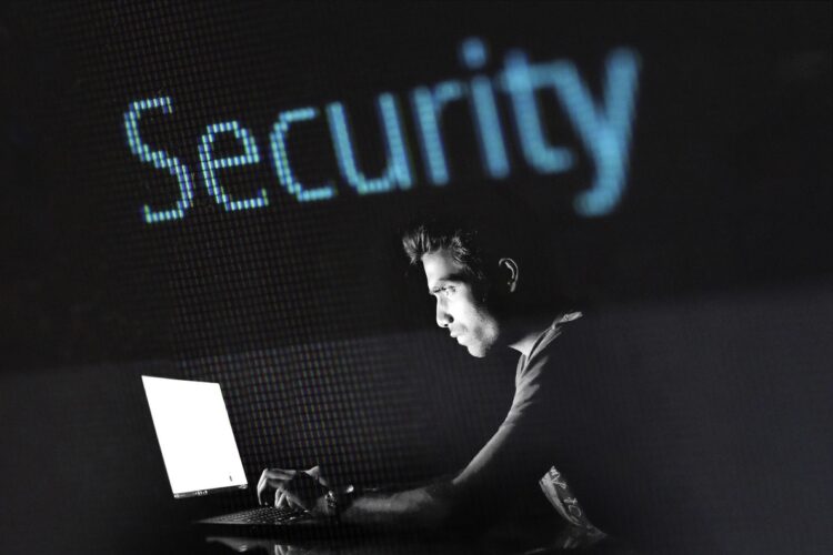 Mes de la ciberseguridad: la mayoría de las brechas de seguridad son causadas por errores humanos