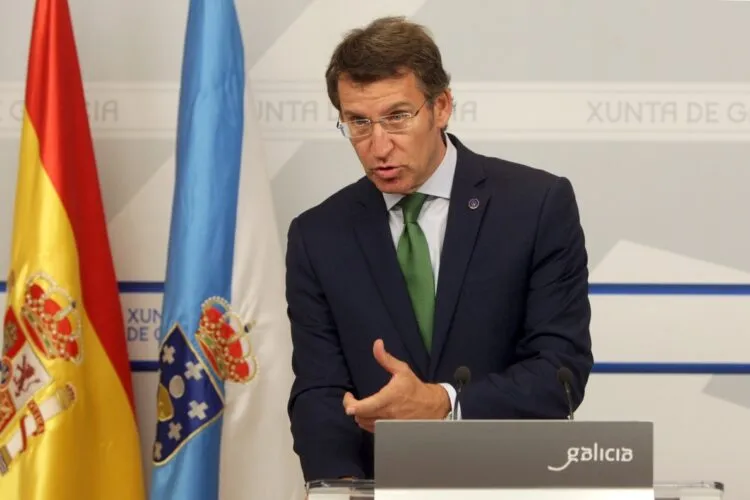 Feijóo amenaza a Pedro Sánchez con una moción de censura tras las europeas