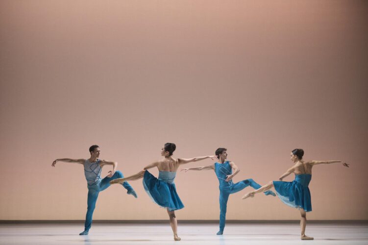 La Compañía Nacional de Danza, dirigida por Joaquín De Luz, regresa hoy a los Teatros del Canal con un programa triple