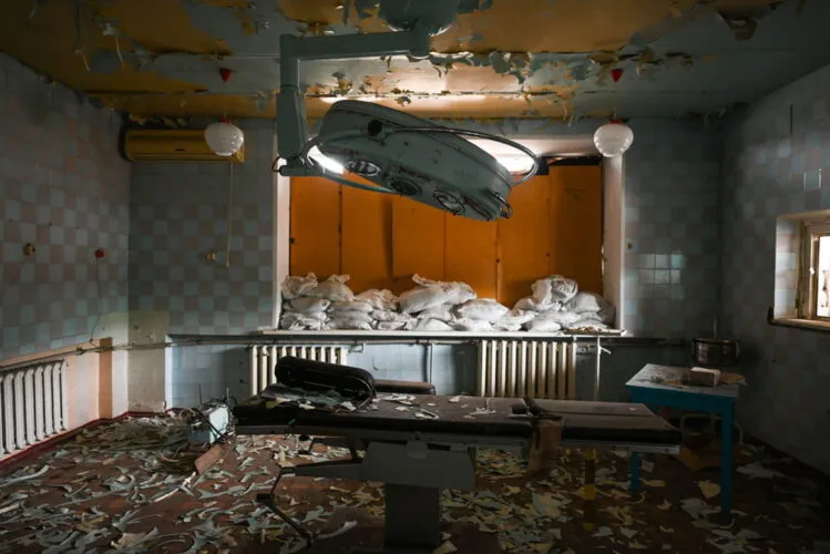 Médicos sin Fronteras denuncia destrucción masiva de estructuras médicas en Ucrania y graves impedimentos a la asistencia sanitaria bajo la ocupación