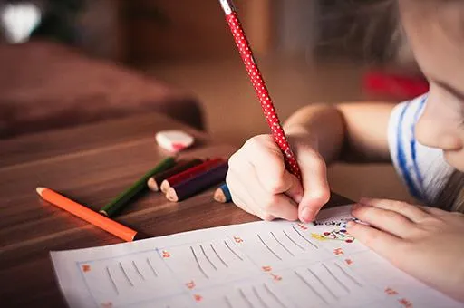 España alcanza el el porcentaje de escolarización 0-3 años más alto de la historia con el 45,6 % de los niños y niñas