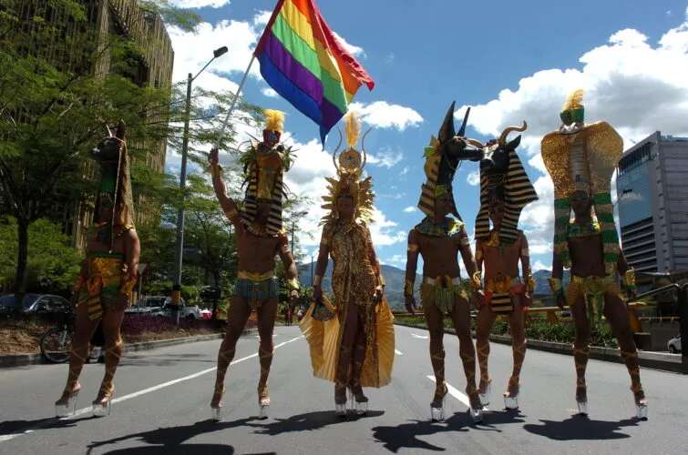 Dónde y cuándo puedes asistir a las manifestaciones por el Día del Orgullo LGTB+ en toda España