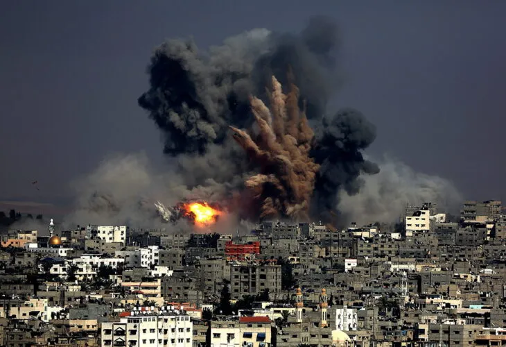 Más de 50 muertos en nuevo ataque israelí contra un campo de refugiados en Rafah