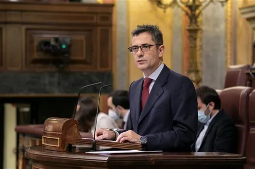 Bolaños cree que no tiene que no tienen que declarar fiscales en la comisión del caso Koldo: «No tiene ningún sentido»