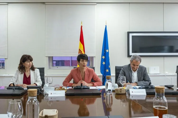 Las oficinas de la Seguridad Social serán puntos violeta de atención a las víctimas de violencia de género