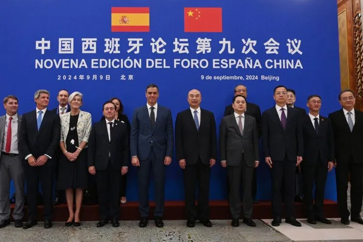 Pedro Sánchez se reune con el presidente de la República Popular de China, Xi Jinping